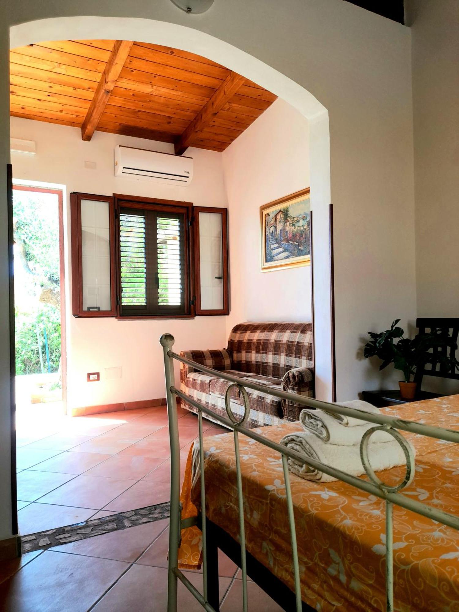 Parco Esmeralda - Family Residence E Breakfast Marina di Camerota Habitación foto